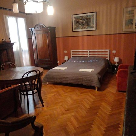San Petronio Room And Suite Rooms - By Bolognacentro Luxuryh Exterior photo